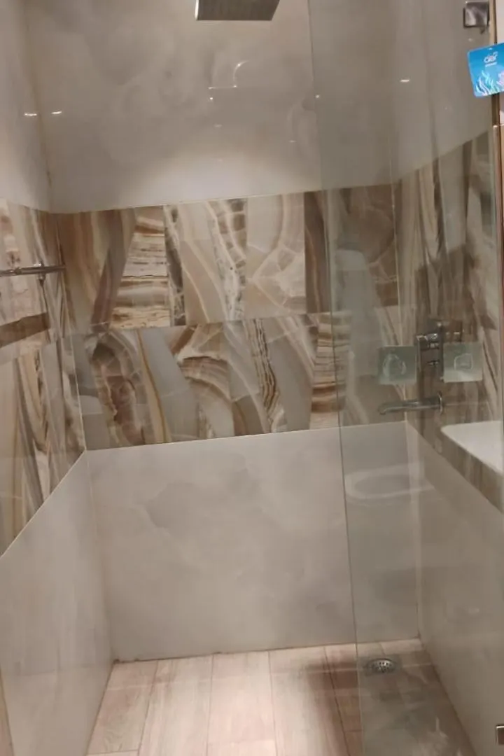 High Rise Apartment Γκουργκάον