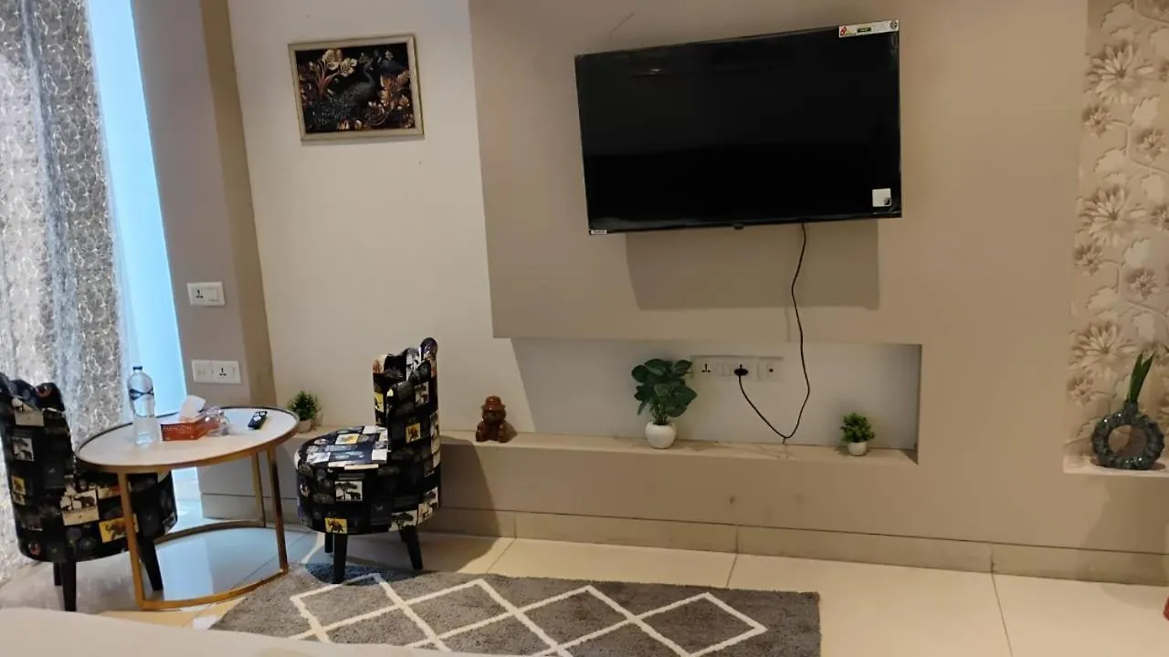 High Rise Apartment Γκουργκάον